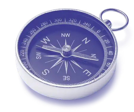 Ein silberner Kompass mit blauem Zifferblatt zeigt die Himmelsrichtungen und hat eine Öse zum Anhängen.